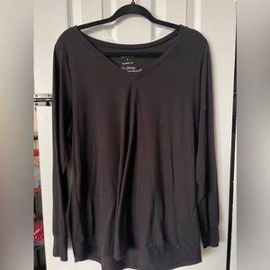 Torrid - Black long sleeve v-neck